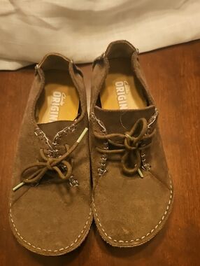 Women’s Brown Suede Wallabee Shoes